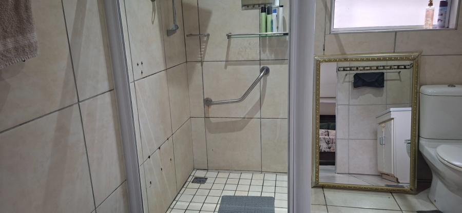 3 Bedroom Property for Sale in Abbotsford Eastern Cape